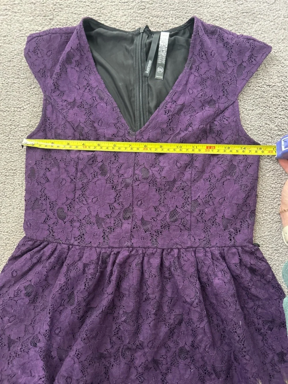 Kensie Plum Purple Lace Fit & Flare Mini Dress V-Neck Cap Sleeve Lined Size M - Picture 4 of 13